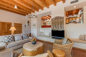 Acoma - Majestic Views, Near the Santa Fe Opera and Four Seasons in Te
