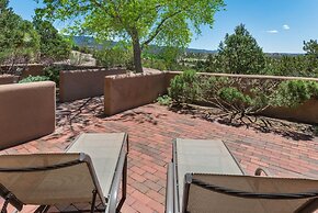 Acoma - Majestic Views, Near the Santa Fe Opera and Four Seasons in Te