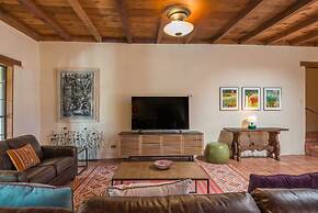 Apodaca - Spacious East Side Home With Countryside Views