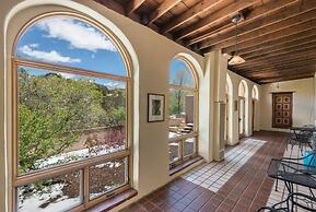 Apodaca - Spacious East Side Home With Countryside Views