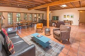Apodaca - Spacious East Side Home With Countryside Views