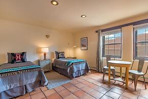 Apodaca - Spacious East Side Home With Countryside Views