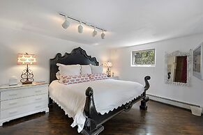 Cinco Chimineas - Indoor Pool, Walk to Canyon Rd, Authentic Historic S