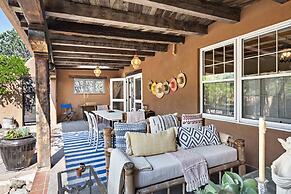 Cinco Chimineas - Indoor Pool, Walk to Canyon Rd, Authentic Historic S