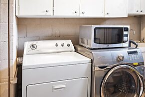 Cinco Chimineas - Indoor Pool, Walk to Canyon Rd, Authentic Historic S