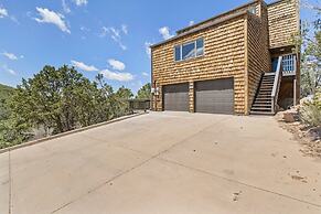 Raven Hill - Stunning Views From Three Decks, Close to Ten Thousand Wa