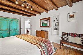 Luna - Historic Adobe Retreat, Walk to The Railyard and The Plaza