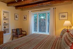 Luna - Historic Adobe Retreat, Walk to The Railyard and The Plaza