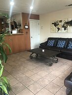 Hallmark Inn and Suites