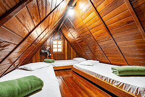 Cabana's Acqua Hotel
