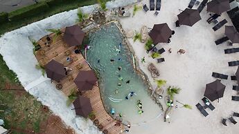 Cabana's Acqua Hotel