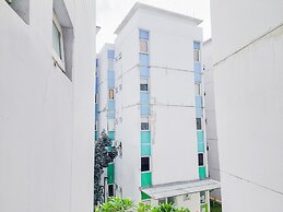 Minimalist Studio Room At Aeropolis Residence Apartment