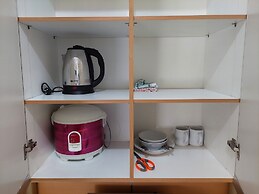 Minimalist Studio Room At Aeropolis Residence Apartment