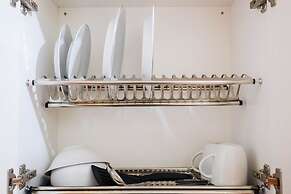 Fully Furnished Studio With Comfortable Design Dave Apartment