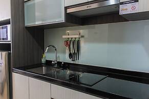 Nice And Fancy Studio Room At Menteng Park Apartment