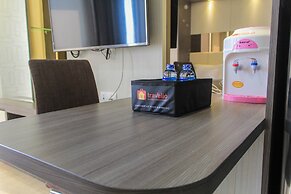 Nice And Fancy Studio Room At Menteng Park Apartment