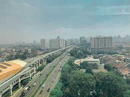 Comfortable And Nice Studio Room Apartement At H Residence