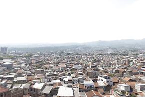 Minimalist Studio Room At Gateway Ahmad Yani Cicadas Apartment