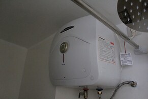 Cozy Living Studio Room At Urbantown Serpong Apartment