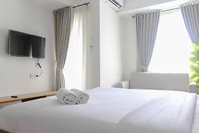 Cozy Living Studio Room At Urbantown Serpong Apartment