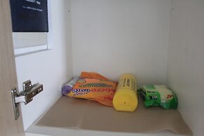 Cozy Living Studio Room At Urbantown Serpong Apartment