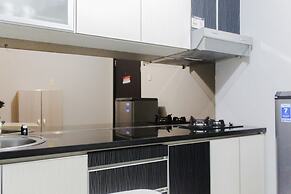 Fresh And Bright Studio Room At Nifarro Park Apartment