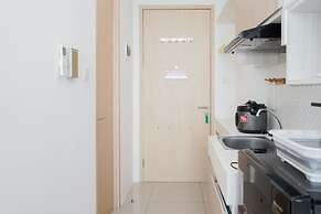 Cozy And Nice Studio Room Tree Park Bsd Apartment