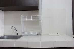 Cozy Studio At Pinewood Apartment Near Unpad Jatinangor