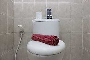 Cozy Studio At Pinewood Apartment Near Unpad Jatinangor