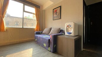 Comfortable And Simply Modern 2Br Apartment At The Jarrdin Cihampelas