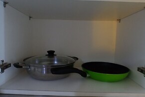 Exquisite Studio Apartment At Tamansari Papilio