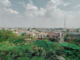 Minimalist And Cozy Stay 1Br Apartment At Mustika Golf Residence