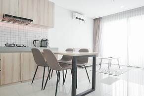 Comfortable And High Floor 1Br Paddington Heights Apartment