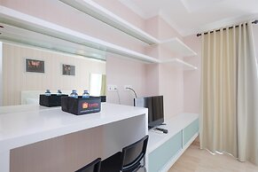 Homey And Comfy Studio Room At Menteng Park Apartment