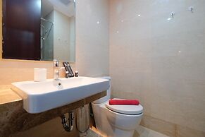 Homey And Comfy Studio Room At Menteng Park Apartment