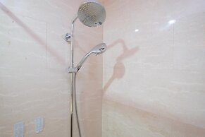 Homey And Comfy Studio Room At Menteng Park Apartment