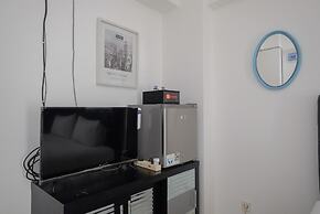 Comfort Living Bassura City Studio Apartment Near Mall