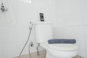 Comfort Studio Room At Bassura City Apartment