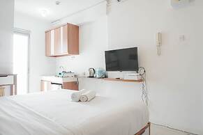 Comfort Studio Room At Bassura City Apartment