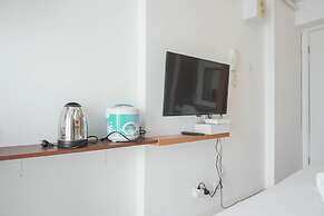Comfort Studio Room At Bassura City Apartment