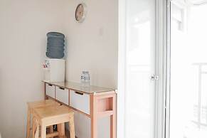 Comfort Studio Room At Bassura City Apartment