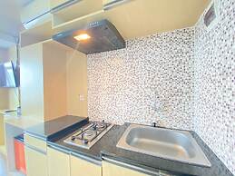 Quite 2Br Apartment Ac In Living Room At The Jarrdin Cihampelas