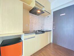 Quite 2Br Apartment Ac In Living Room At The Jarrdin Cihampelas