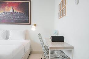 Minimalist Studio Room With City View At West Vista Apartment