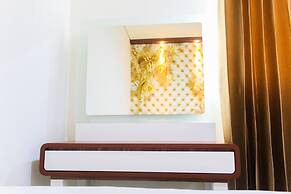 Best And Simply Modern 1Br At Tuscany Apartment