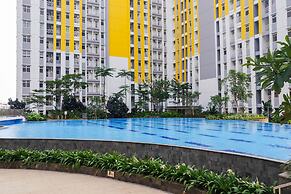 Simply Good Studio Room Apartment At Springlake Summarecon