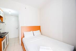 Simply Good Studio Room Apartment At Springlake Summarecon