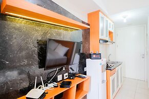 Simply Good Studio Room Apartment At Springlake Summarecon