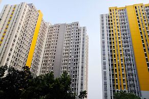 Simply Good Studio Room Apartment At Springlake Summarecon