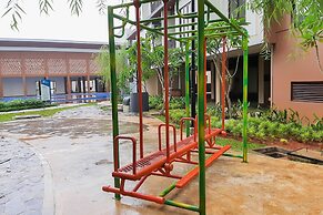 Contemporary 2Br At Asatti Apartment